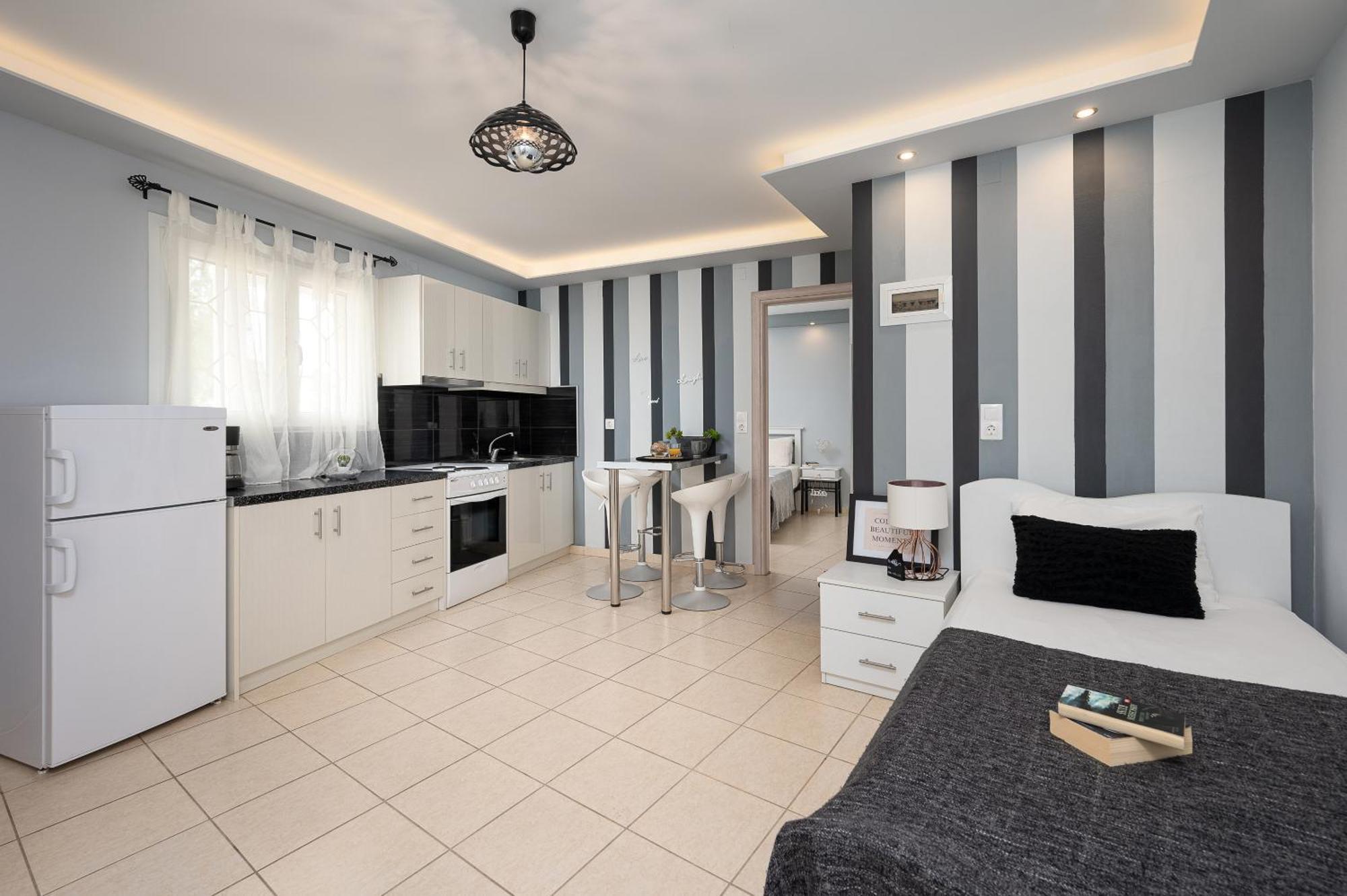 Milos Apartment Kalamaki  Eksteriør bilde